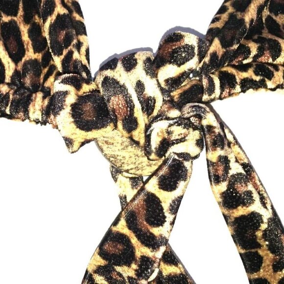 Velvet Bikini Top Cheetah Print with Wooden Boho Gem and Wrap Straps & Choker - Picture 5 of 6